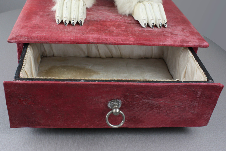 Antique drinking polar bear musical automaton, by Roullet & Decamps